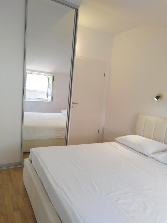 Apartment Nina Podstrana Eksteriør bilde