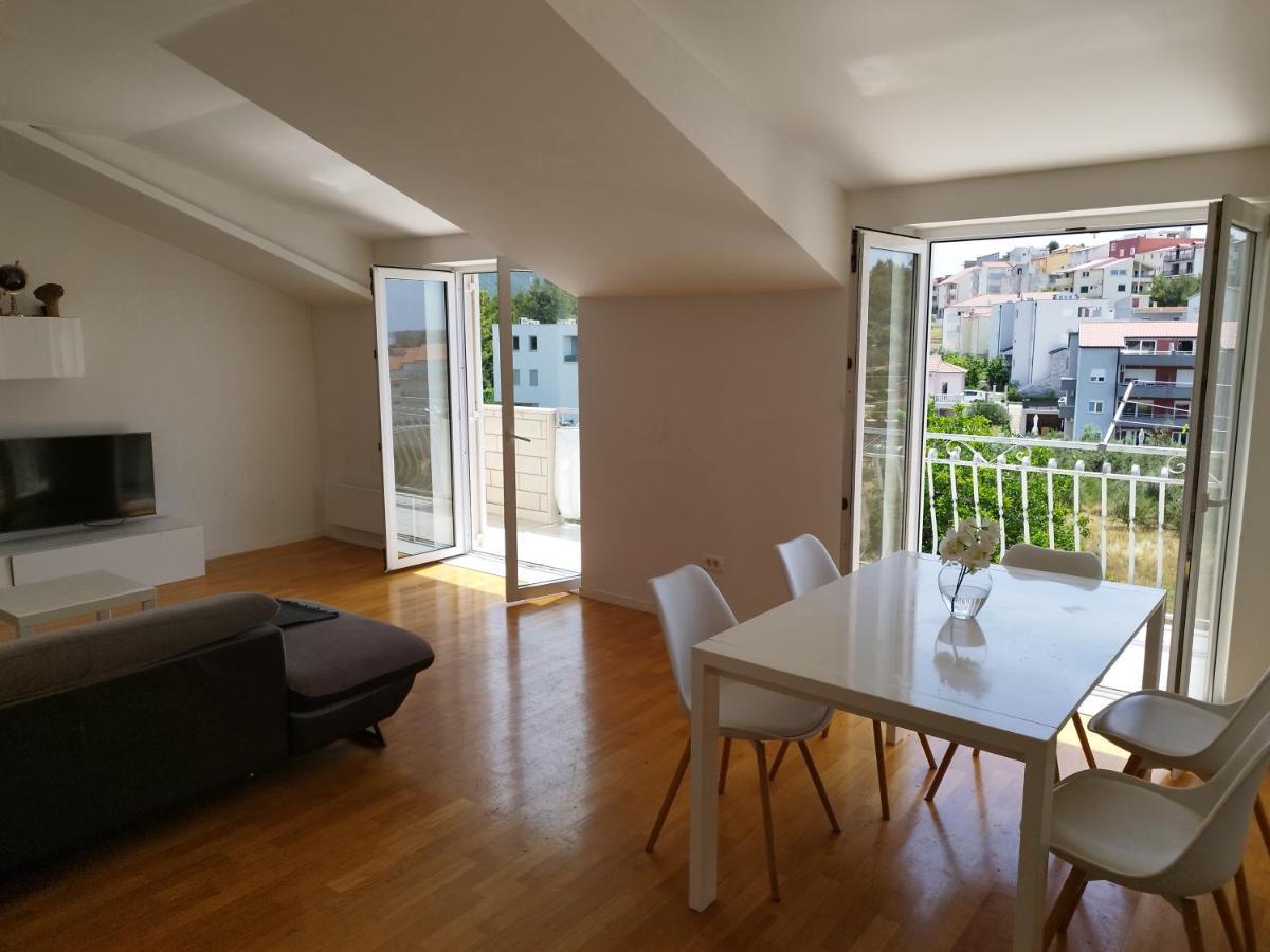Apartment Nina Podstrana Eksteriør bilde