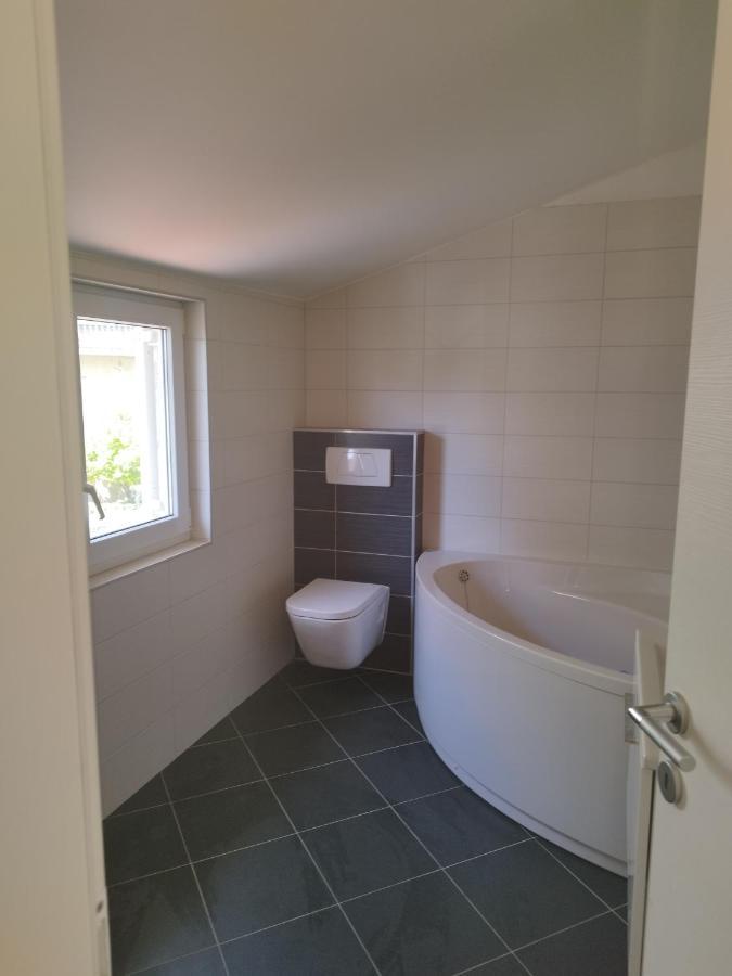 Apartment Nina Podstrana Eksteriør bilde